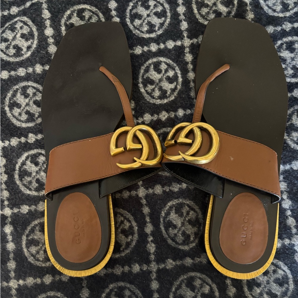 Gucci Black and Brown Sandals with Gold Accents
